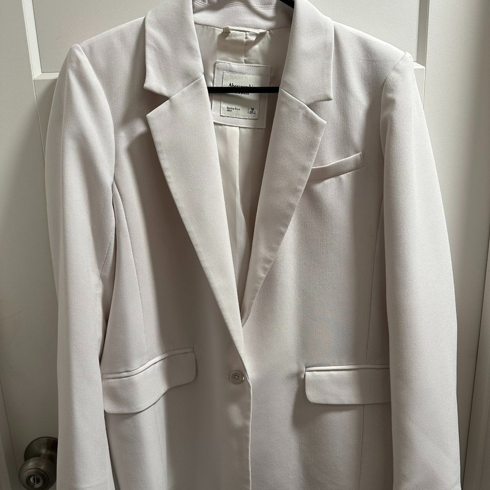 Classic Suiting Blazer